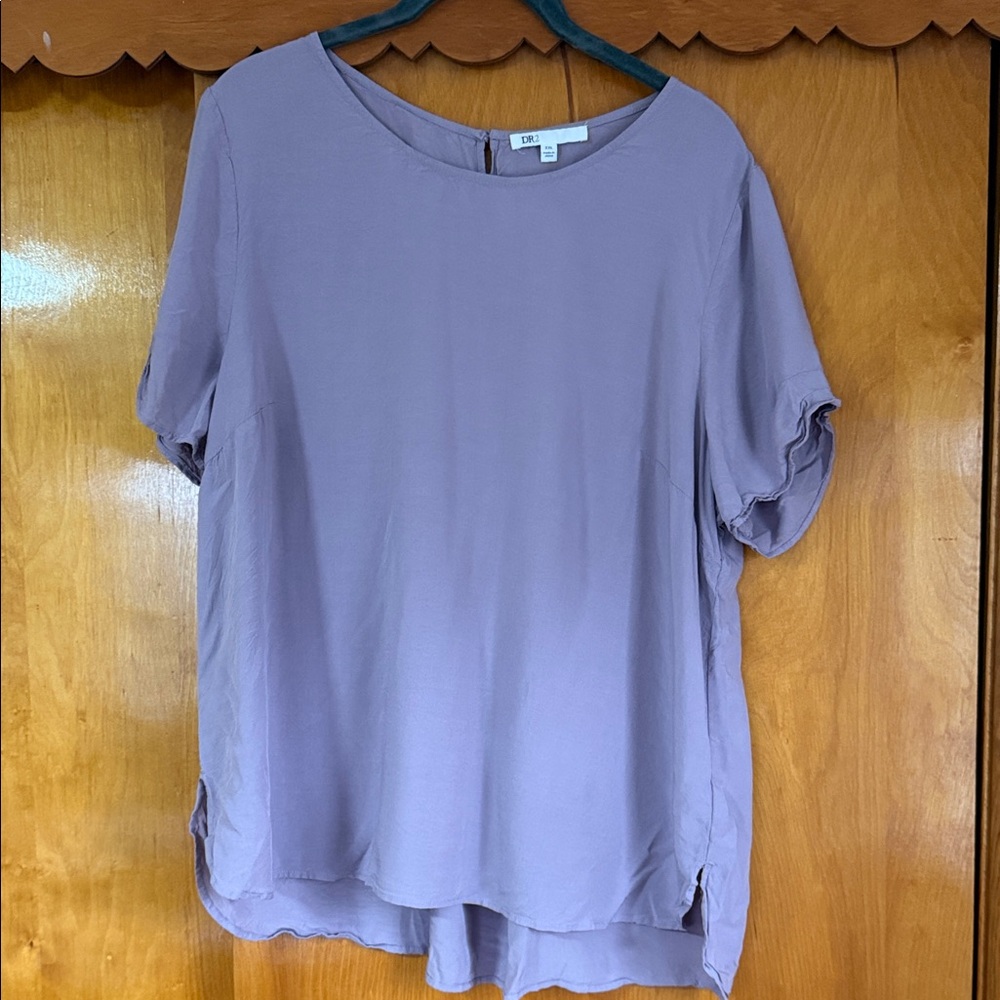DR2 Relaxed Short-Sleeve Blouse in Lavender